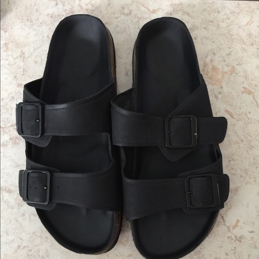 Divided Sandals - image 4